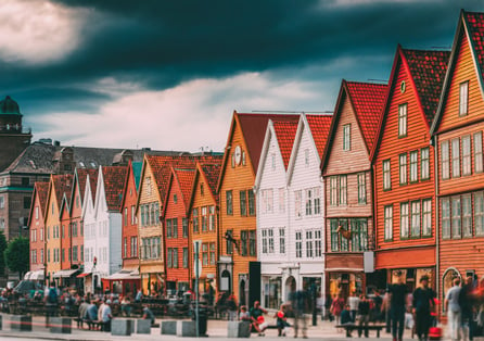 Historical-Landmark-Houses-In-Bryggen-Hanseatic-Wharf-In-Bergen,-Norway