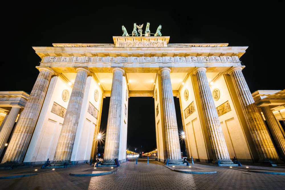 The Brandenburg Gate at night, in Berlin, Germany.